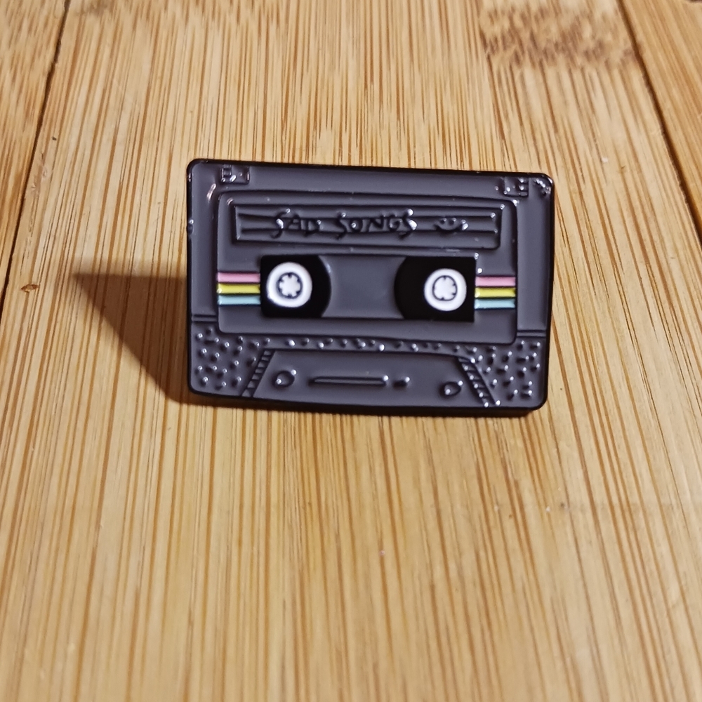 Cassette pin
